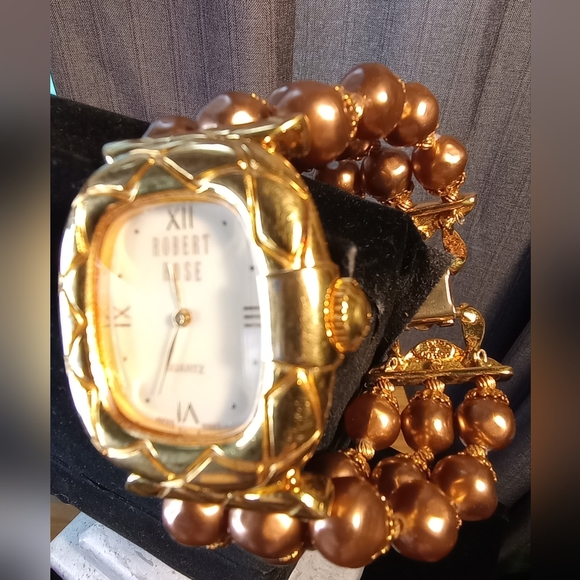 Robert Rose Watch Toffee Faux Pearl Triple Strand Bracelet 7-7.5" - Picture 3 of 9